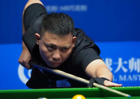 再次展现出 再次展现出