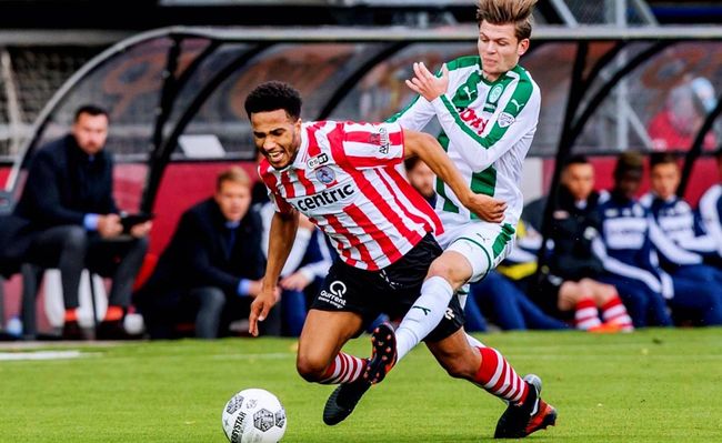 鼓舞着一代 鼓舞着一代